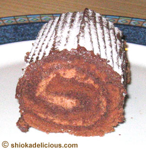 chocolate_mousse_christmas_yule_log_cake.jpg