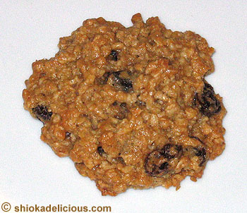 lf_raisin_oatmeal_cookies_2.jpg
