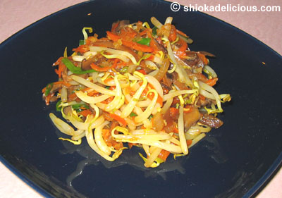 stir_fried_bean_sprouts_taugay.jpg
